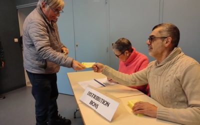 Distribution des bons de Bonne année aux seniors !